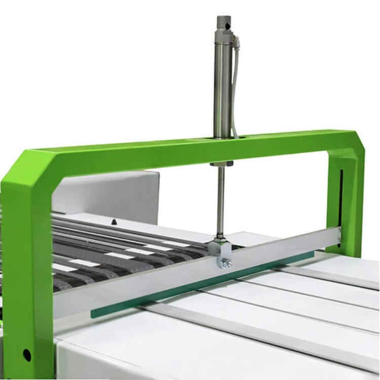 ROQ Automatic T-Shirt Folding Machine